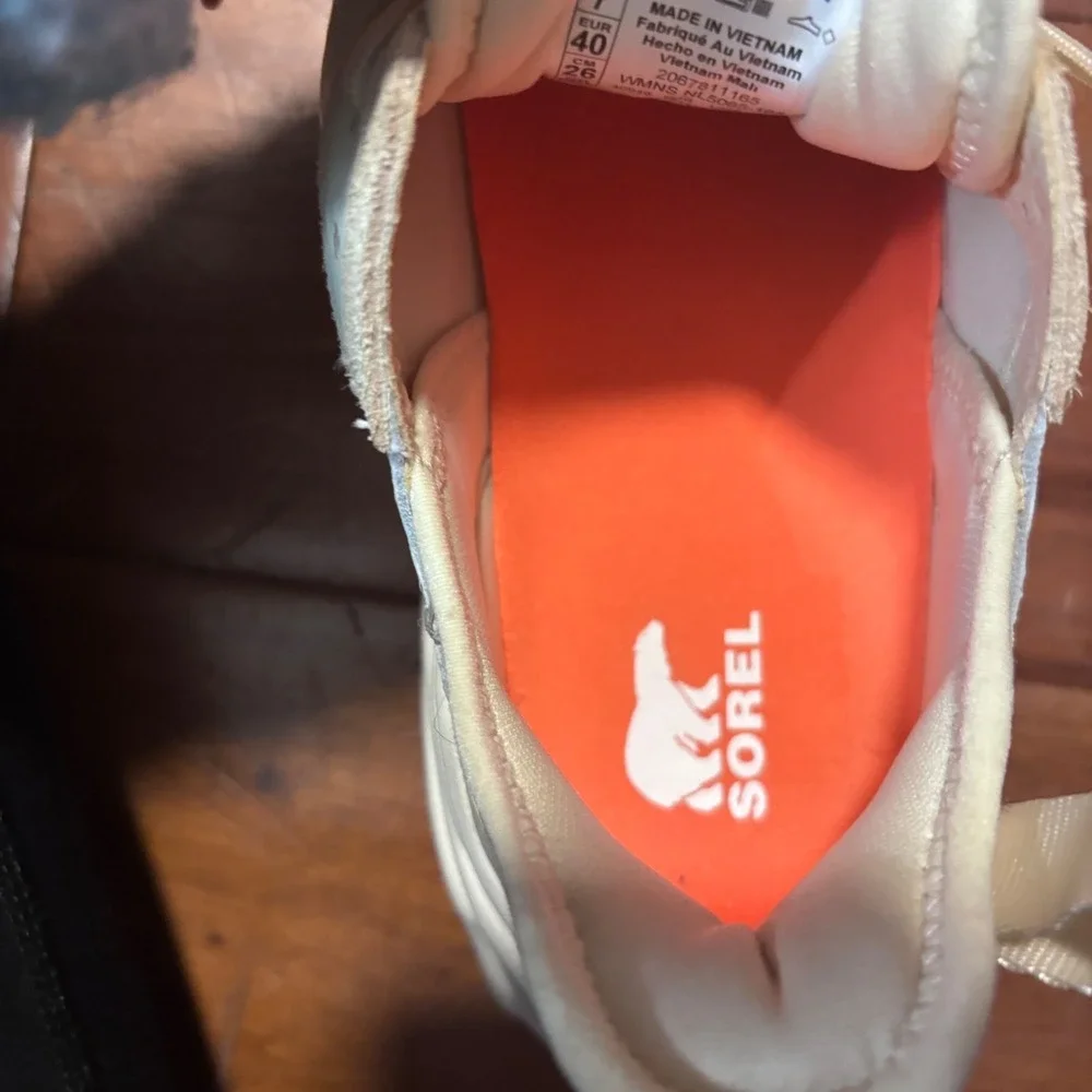 SOREL Kinetic Breakthru City Lace Sneaker Ceramic Orange Dad Shoes Gorpcore Sz 9